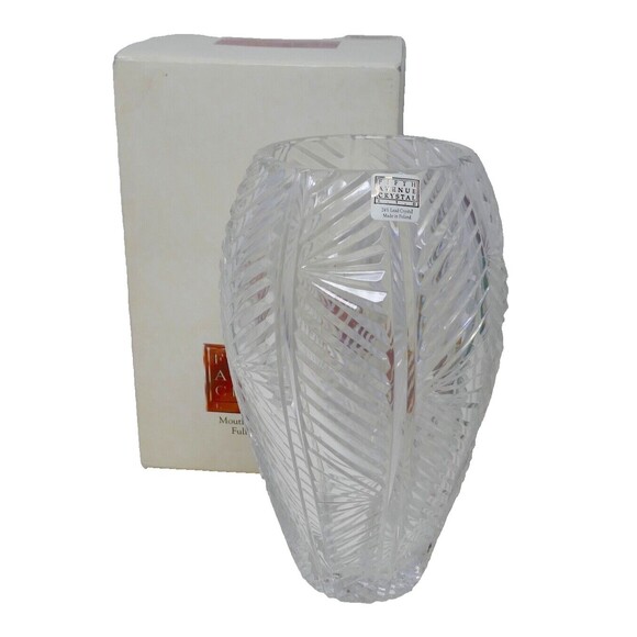 Fifth Avenue Lead Crystal Orleans 9" Vase ~ Made in Poland - Picture 1 of 12